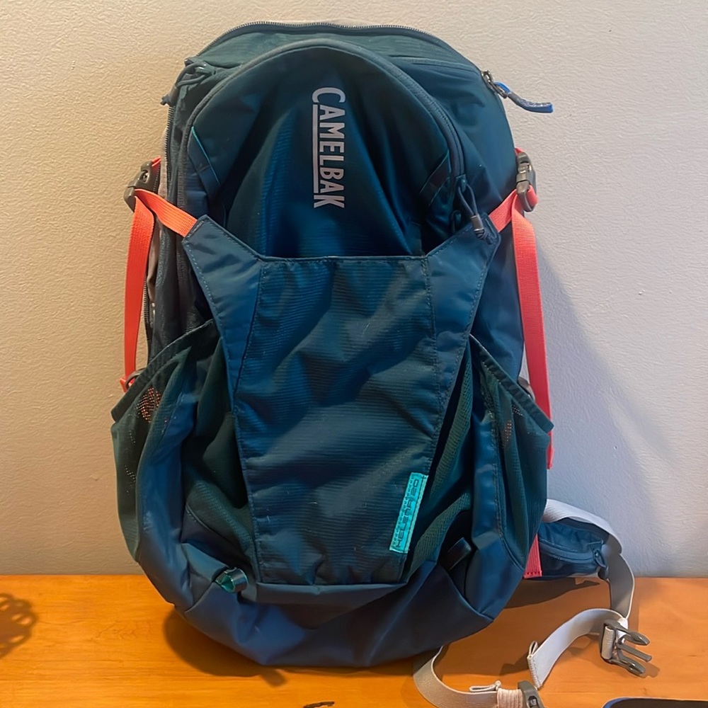 Camelbak with bladder - excellent condition like new